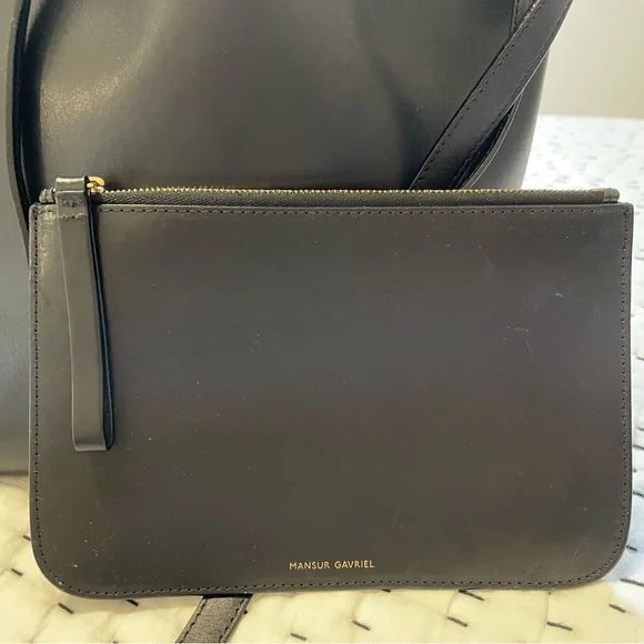 Mansur Gavriel large black bucket bag with red interior. - Picture 4 of 8